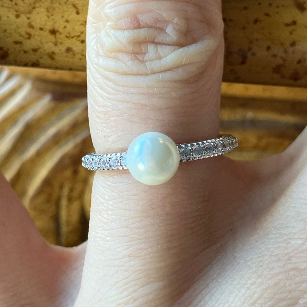 Judith Ripka Simulated Pearl White Diamond Sterling Silver Ring Size 9